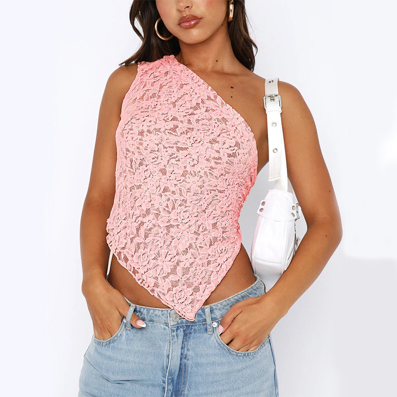 A lace blouse that suits your beauty