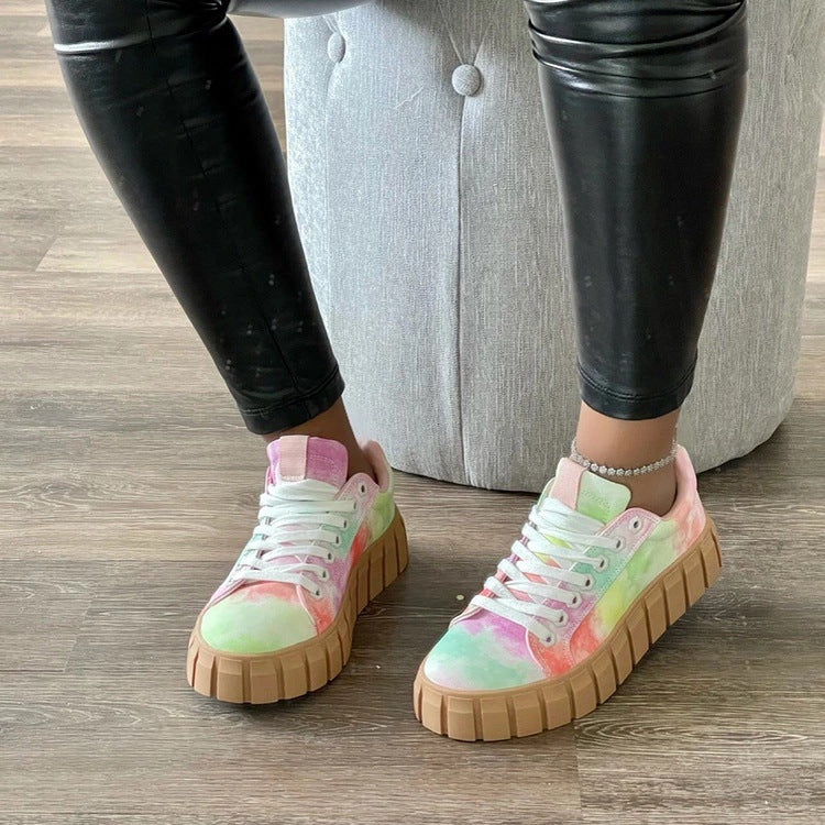 Canvas summer shoes to match your everyday style