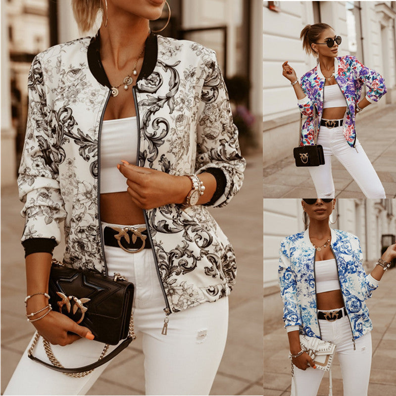 A short jacket with long sleeves for your beauty