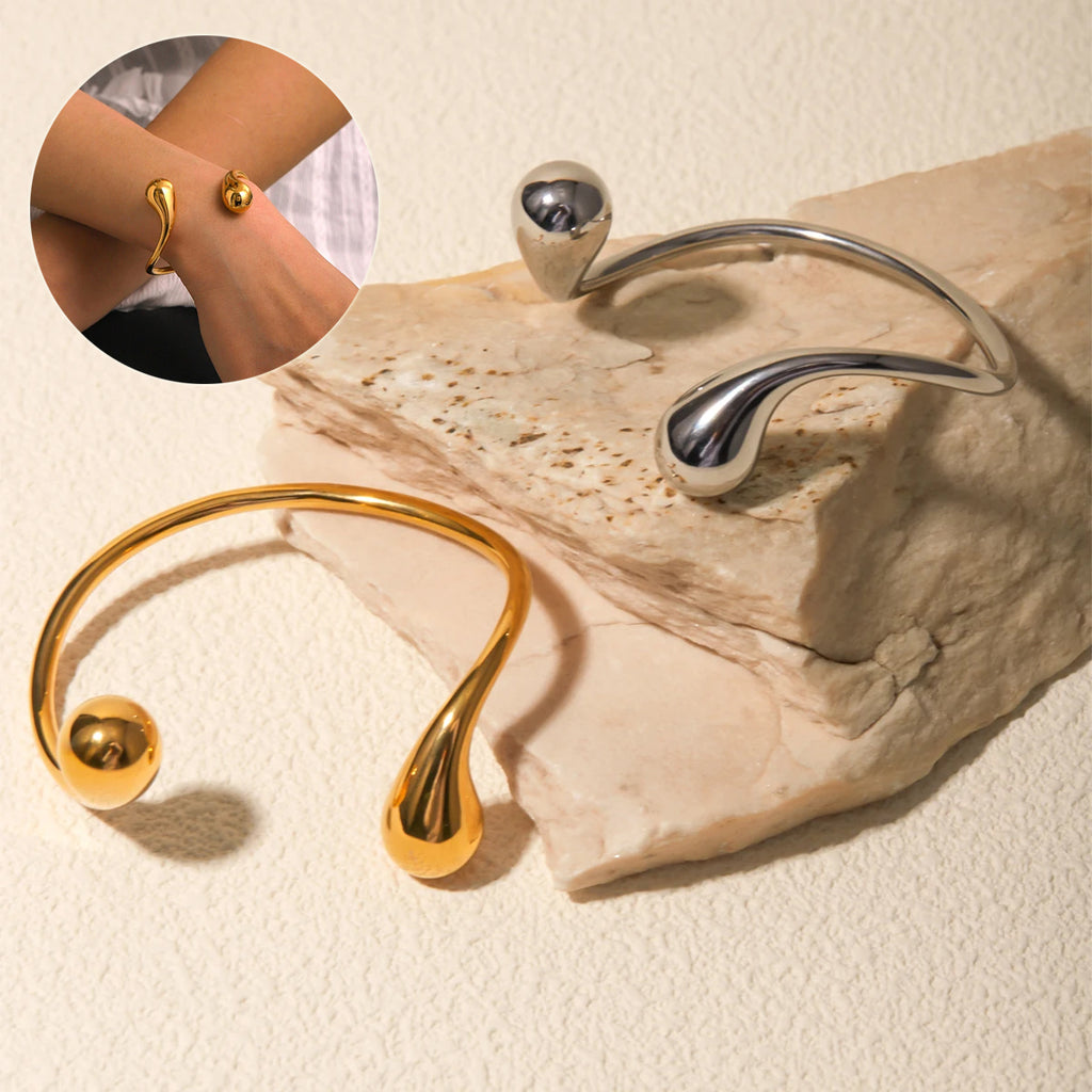 A bracelet that fits your soft hand